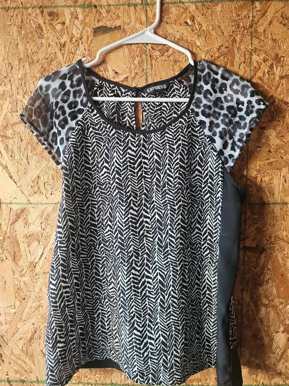 Express Black & White Mixed-Print Cap Sleeve Blouse